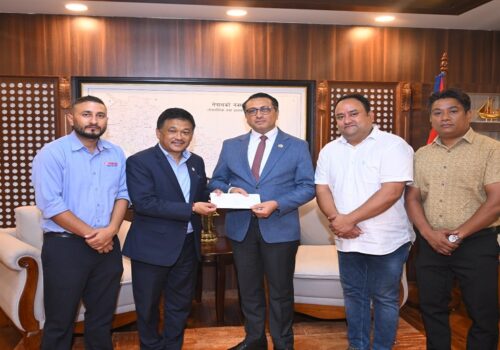 यामाहा डिलरहरुद्वारा बाढी प्रभावित परिवारहरूको लागि १५ लाख रुपैयाँ सहयोग