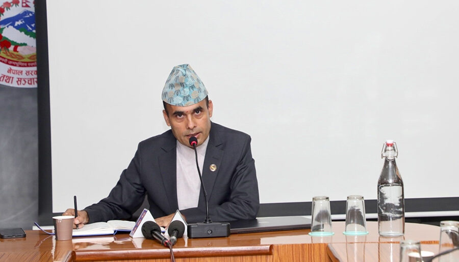 प्रेस स्वतन्त्रता अक्षुण्ण राख्दै आमसञ्चार क्षेत्रलाई व्यवस्थित बनाउनुपर्छः मन्त्री डा तिमिल्सिना