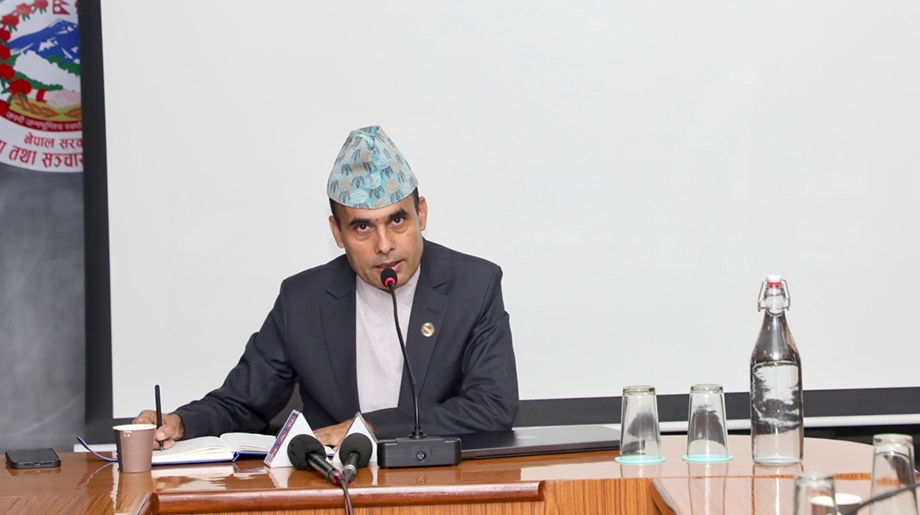 प्रेस स्वतन्त्रता अक्षुण्ण राख्दै आमसञ्चार क्षेत्रलाई व्यवस्थित बनाउनुपर्छः मन्त्री डा तिमिल्सिना