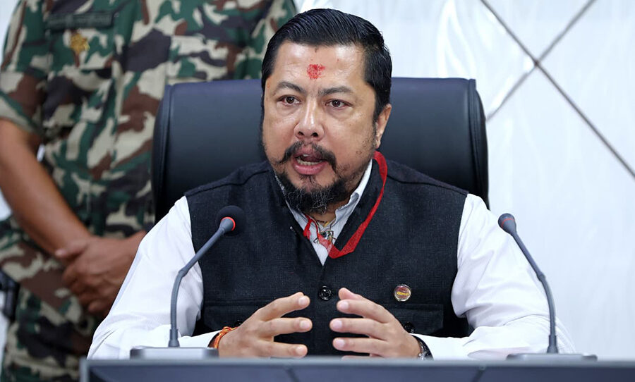डिजिटल माध्यमबाट विद्युत महसुल तिर्न ऊर्जामन्त्री श्रेष्ठको अपिल