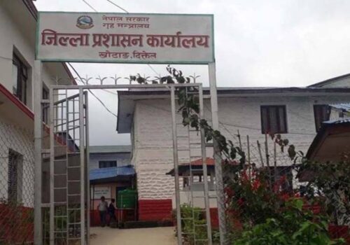 खोटाङमा सेवाग्राहीको भौतिक उपस्थिति बिना नै स्मार्ट तरिकाले सेवा दिँदै प्रशासन