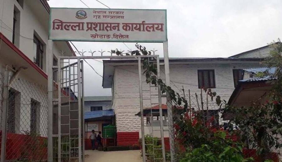 खोटाङमा सेवाग्राहीको भौतिक उपस्थिति बिना नै स्मार्ट तरिकाले सेवा दिँदै प्रशासन